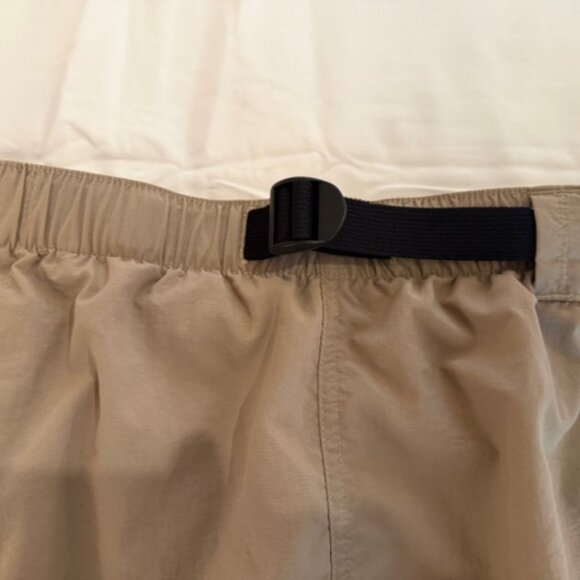 Two (2) pair of North Face lined shorts - Picture 8 of 11
